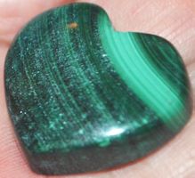 Cabochon L-1344 – Malachit Herz Edelstein – 23x26mm