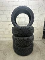 215/45 R18 93V Semperit Winterreifen