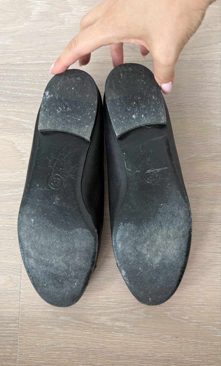 Chanel Chaussures femmes: Chanel Ballet Flats Black Leather, Size 37.5 – D'occasion à Zug par Beolingus22 8