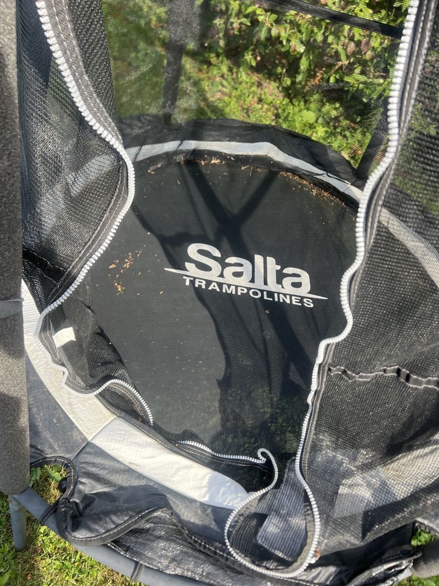 Salta Trampoline: Trampolin Salta mit Netz – Gebraucht aus Schönenberg ZH von Bosh 4
