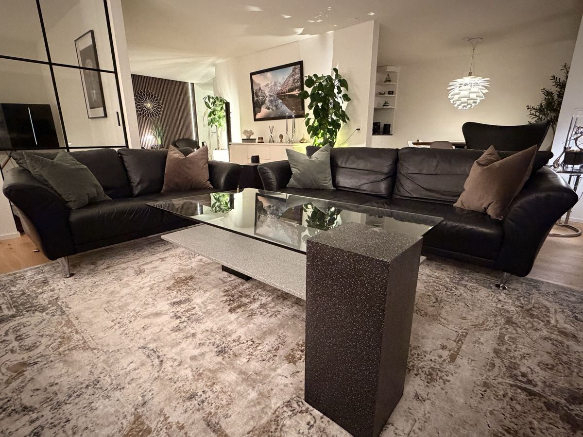 Divani: Echtleder Sofa-Set mit Tischen im Mid-Century-Modern-Stil – Usato da Unterägeri venduto da JesperR 1