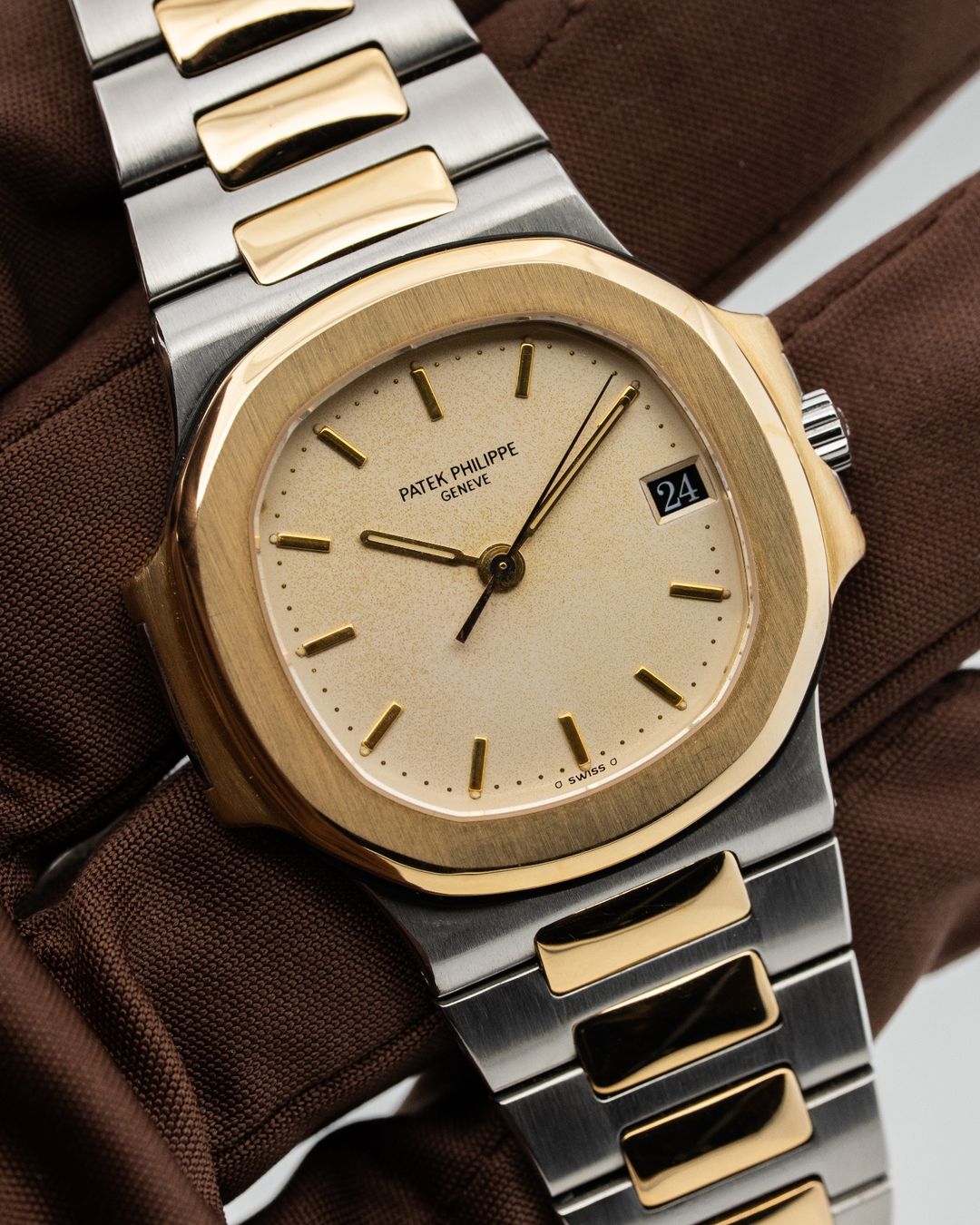 Patek Philippe Orologi: Patek Philippe Nautilus 3800 White ceramic dial with extract – Usato da Genève venduto da aspaklariacollection 8