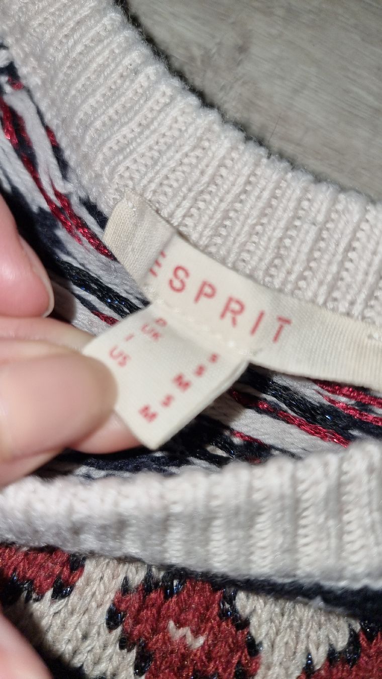 Esprit Maglioni & Felpe: Esprit Winter Pullover, Grösse S – Usato da Wigoltingen venduto da Zuckerfee84 3