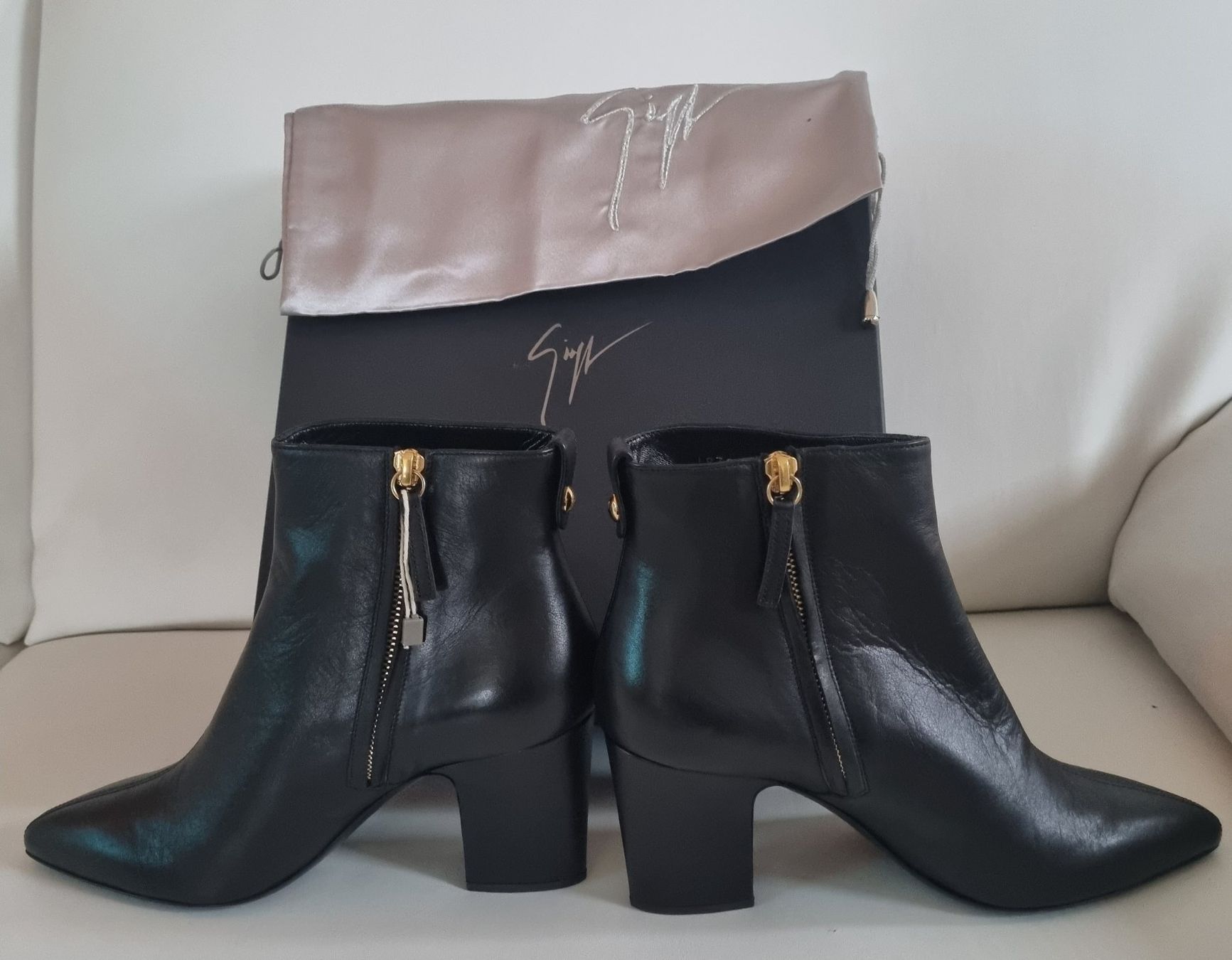 Zanotti Damenschuhe: Stiefel Giuseppe Zanotti – Neu und originalverpackt aus Arbedo von Gyn 4