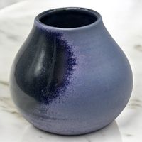 Vase suisse en céramique d'art par Capaccini Remigio, Zürich