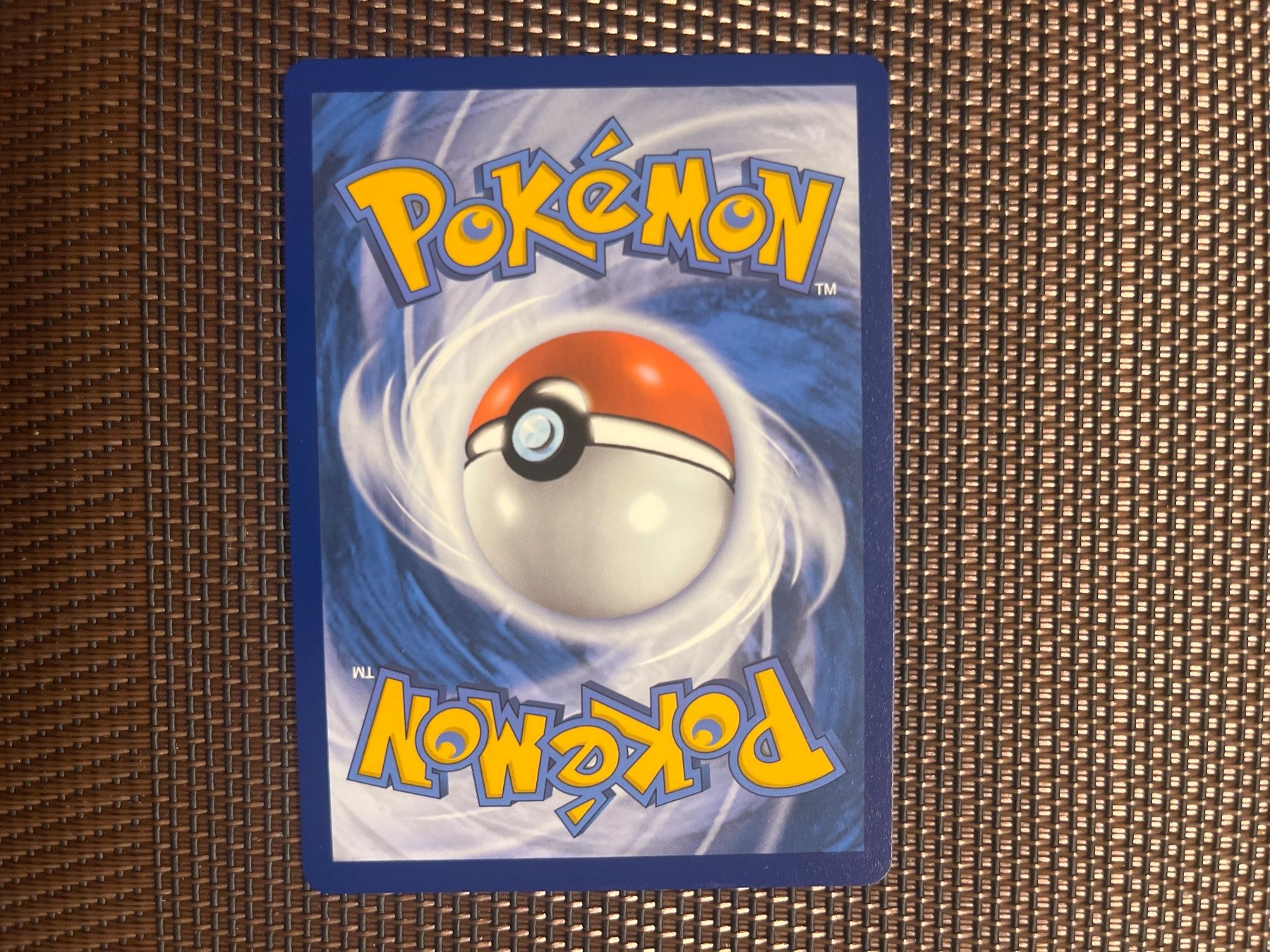 Pokémon Carte collezionabili: Pokemon Reshiram V Silver Tempest  near Mint – Nuovo (secondo la descrizione) da Wabern venduto da Collectfun 1