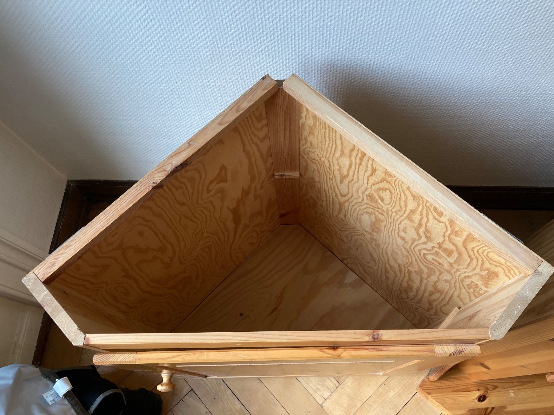 Armadi: Eckbuffet oder Eckschrank Holz mit Türen – Usato da Zürich venduto da vivster40 5