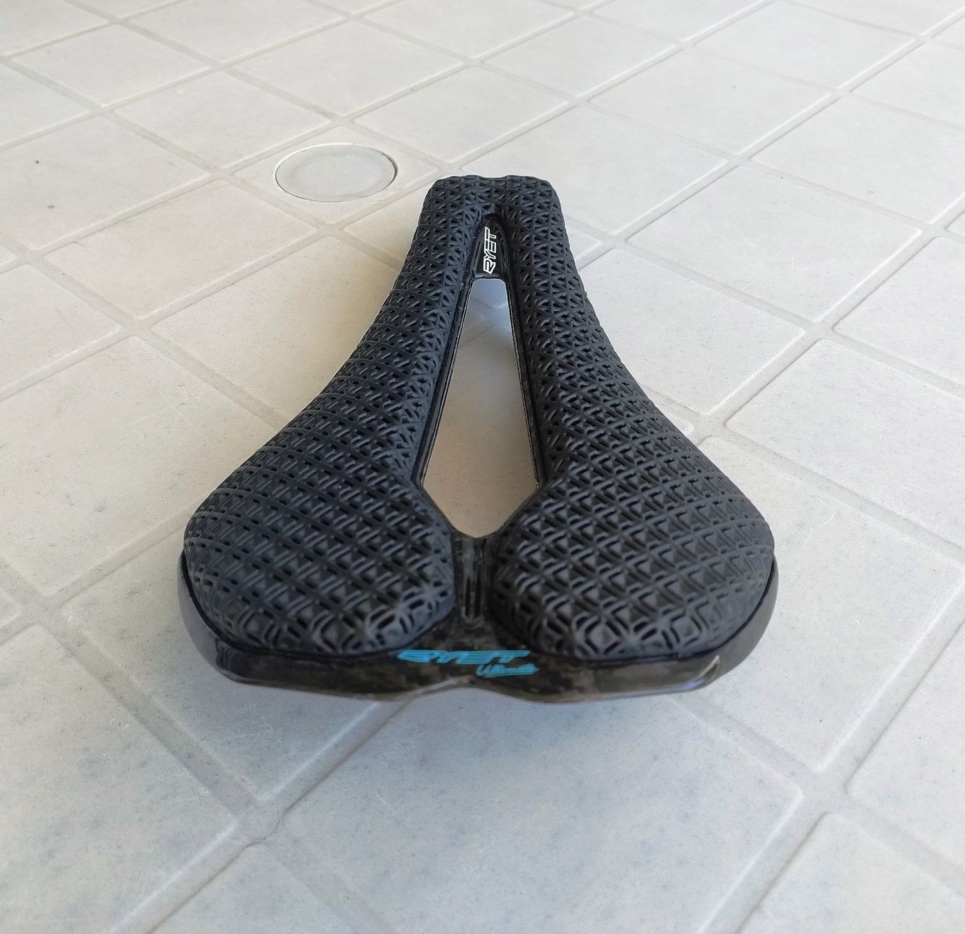 Pièces détachées: Ryet 3D Carbon-Sattel – D'occasion à Effretikon par VanPersie 2