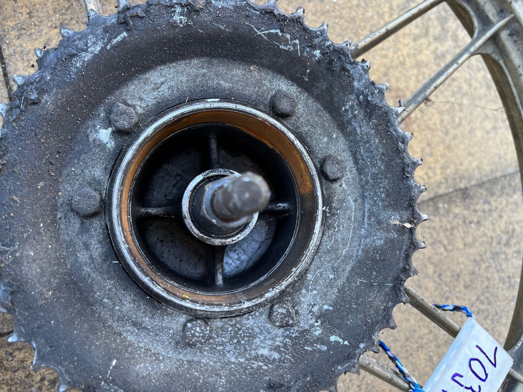 Puch Parti ricambio per ciclomotori: Puch Maxi/X30 Hinterrad – Difettoso da Fahrni b. Thun venduto da berger_tuning34 3