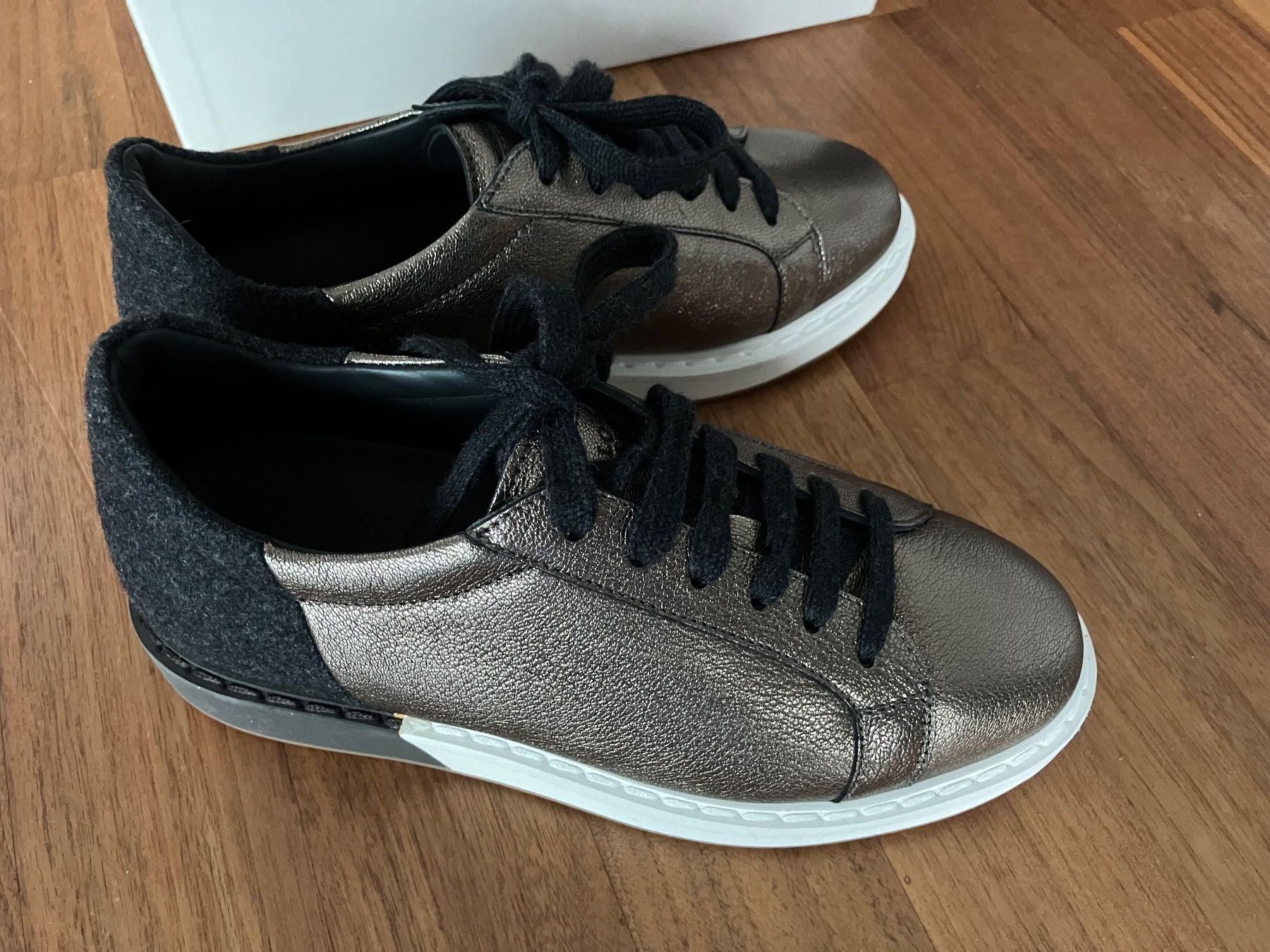 Brunello Cucinelli Scarpe da donna: NEU Brunello Cucinelli Sneakers Gr. 36 – Nuovo e nell'imballaggio originale da Windisch venduto da Lyudmila01 2