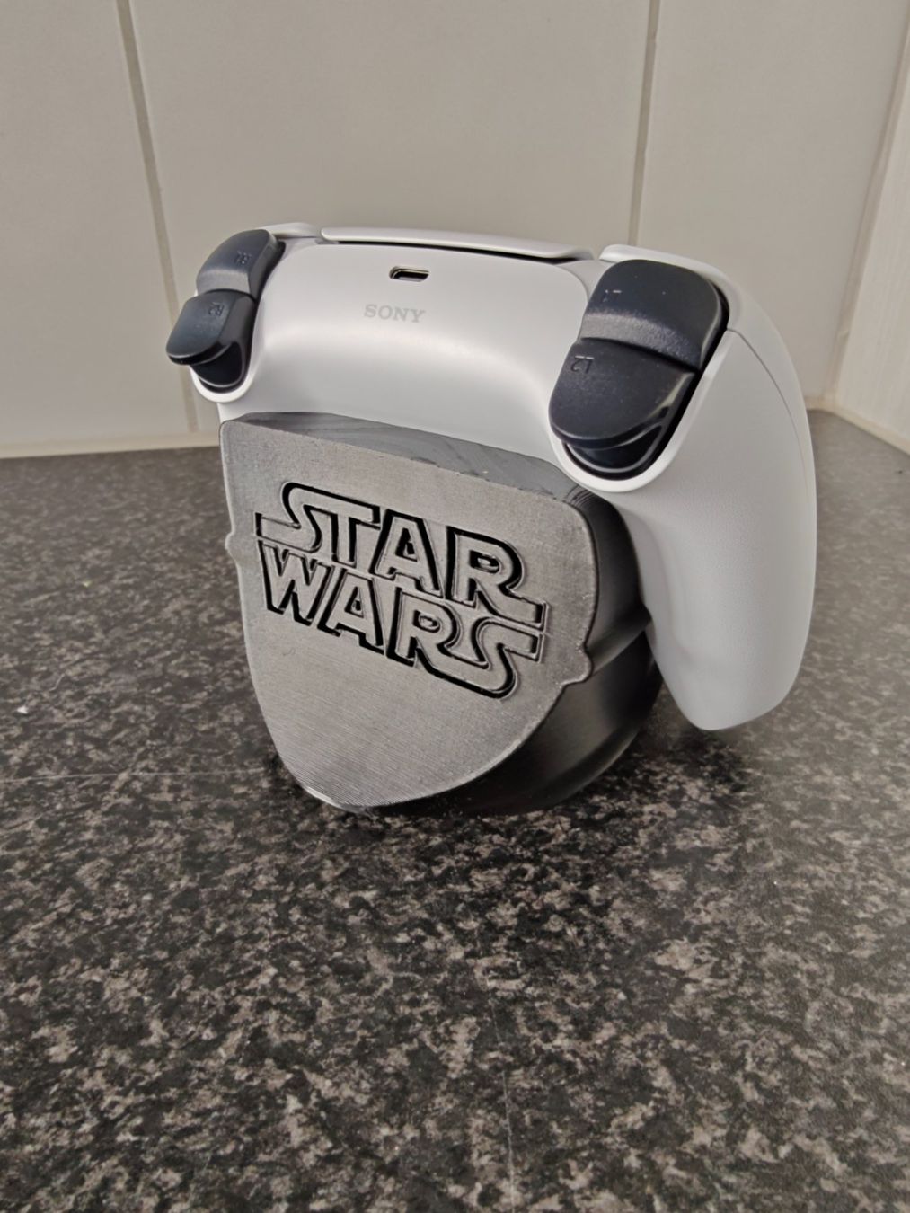 Controller: Playstation 5 Controller Ständer Darth Vader - Nur Ständer! – Nuovo (secondo la descrizione) da Bassersdorf venduto da Suissedy 5