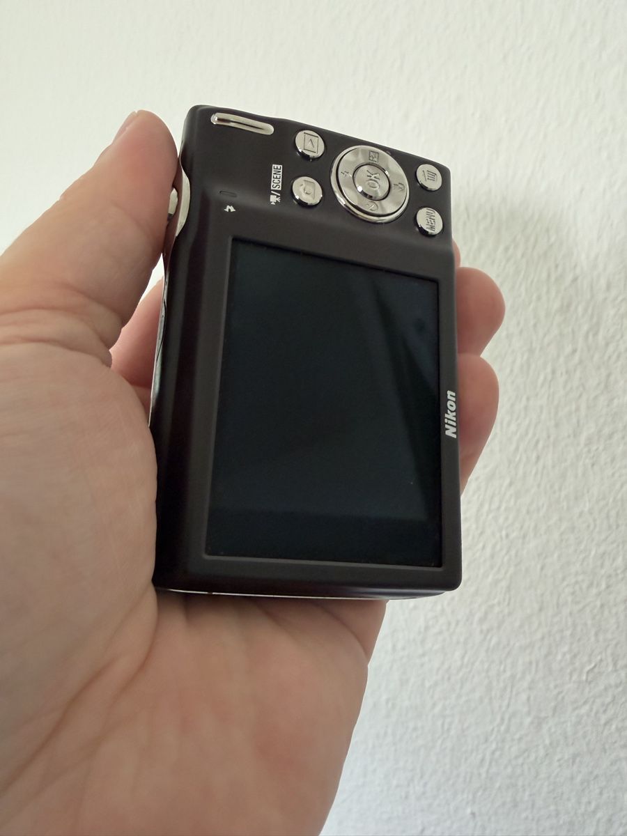 Nikon Fotocamera: Nikon Coolpix S3000 Digital Kamera – Usato da Niederbipp venduto da yar_tf6f 4