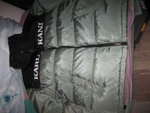 Giacche: KARL KANI WINTERJACKE!! – Nuovo (secondo la descrizione) da Zürich venduto da Rwinnie