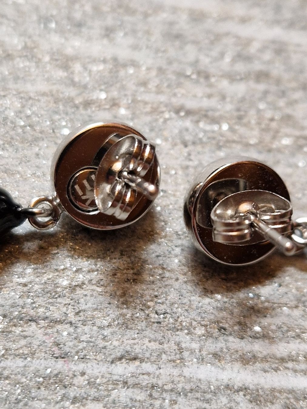 Energetix Orecchini pendenti & Orecchini a lobo: Ohrstecker Perle Energetix – Usato da Lichtensteig venduto da Cocabana_16 2