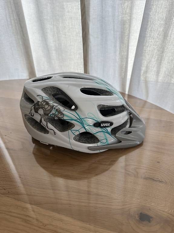 Helme: Uvex Velo Helm Gr. 52-57cm – Gebraucht aus St. Gallen von ako_6wcl
