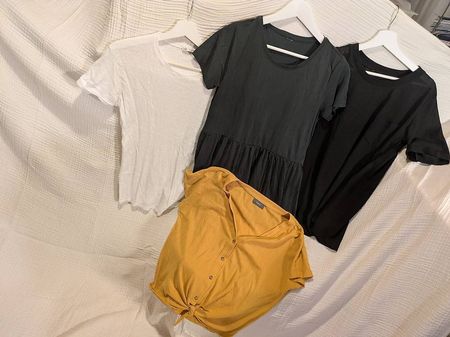 Sieben versch. T-shirts