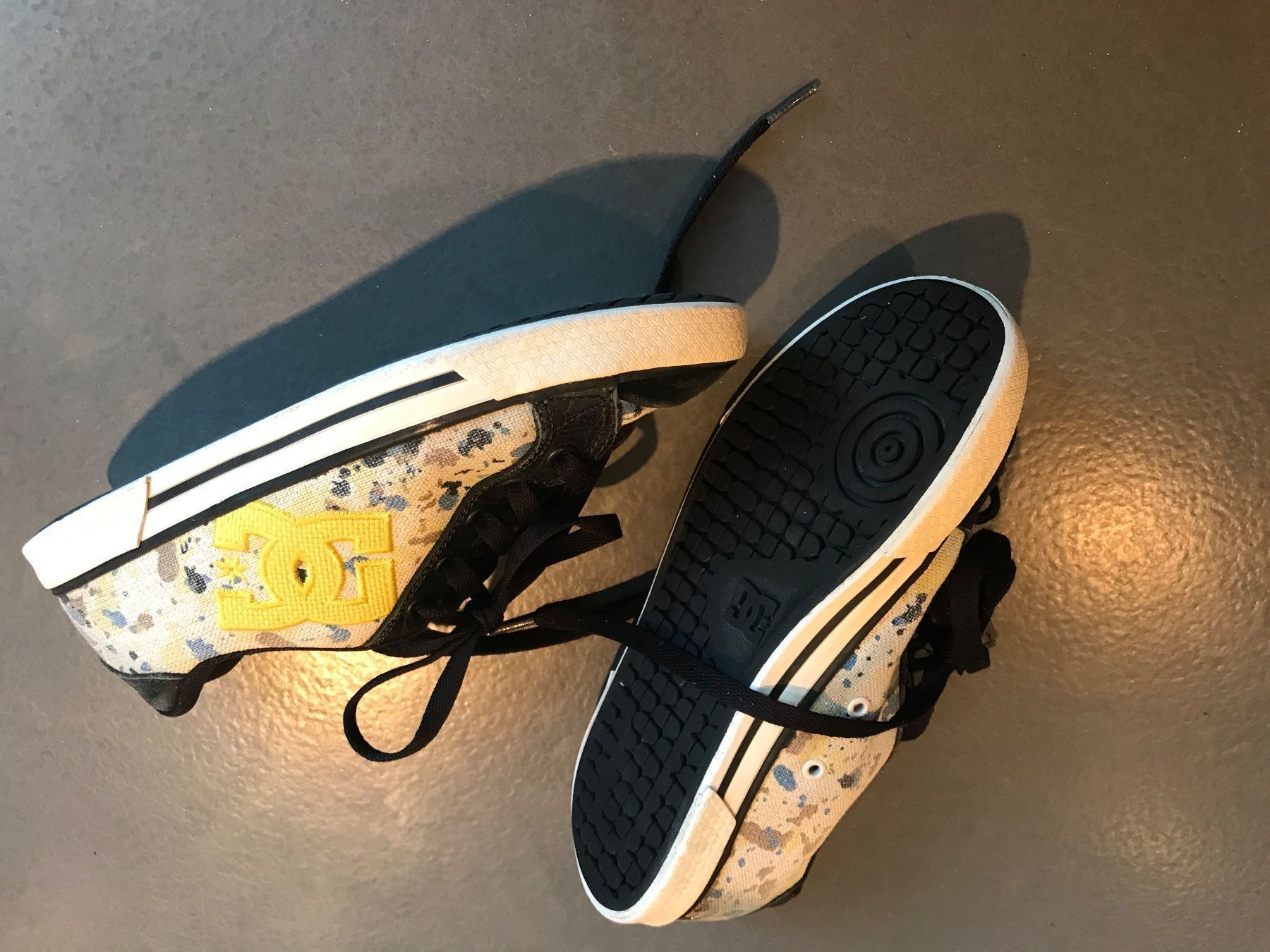 Scarpe da uomo: DG skaterschuhe. 37.5 – Usato da Urdorf venduto da JcdS 1