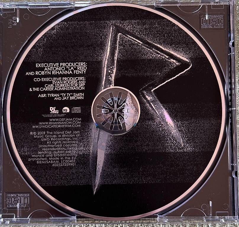 CDs: Rihanna - Rated R CD – Gebraucht aus Laufen von Jassi.quinn 1
