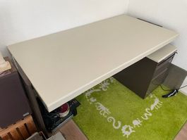 WeberBÜRO Schreibtisch mit passendem 3er Korpus
