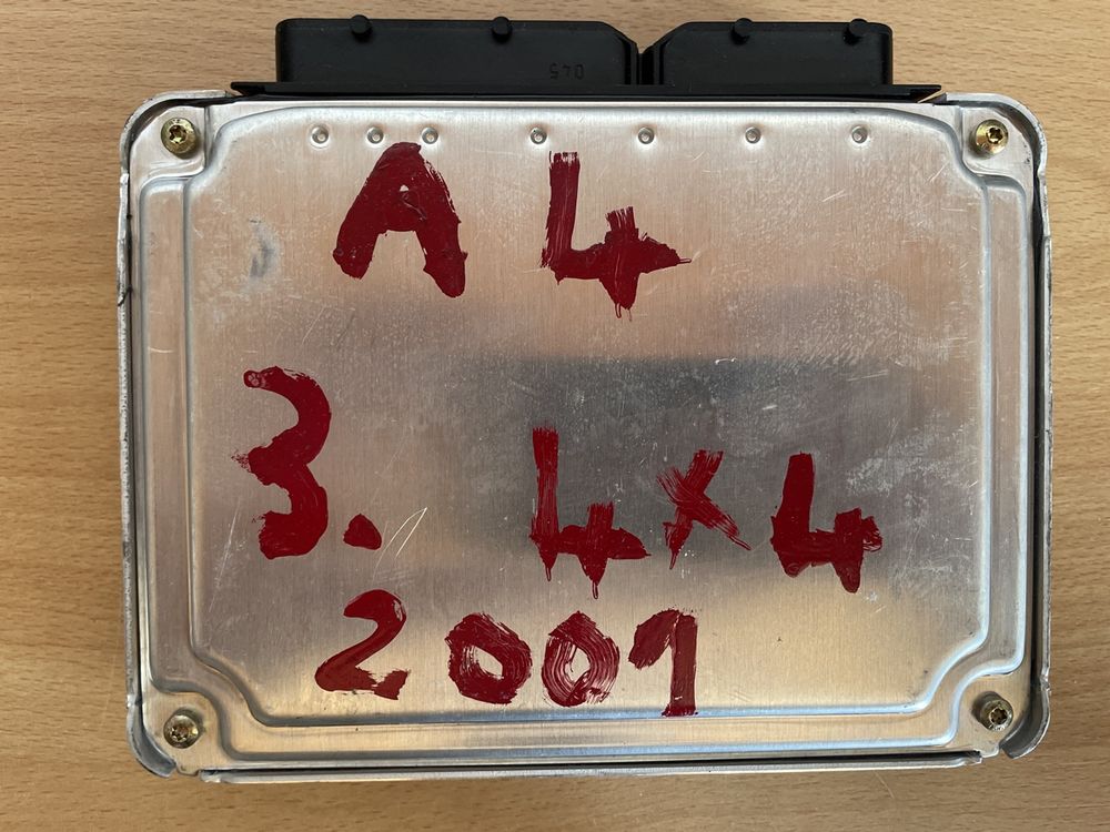 Bosch Toutes les pièces auto: Steuergerät #273 Bosch 8E0907551B 0261207473 – D'occasion à Grub AR par sam_rq67 2