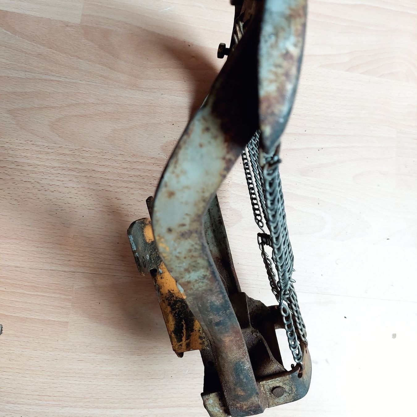 Selle & Accessori: Piaggio VESPA Schwingsattel Gestell vorne – Usato da Zürich venduto da Mariaant 6