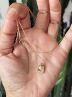 YG Collier 