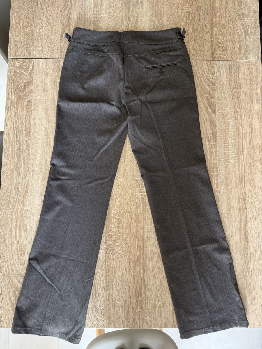 Completi & Tailleur: Ensemble tailleur, gris, élégant, taille 36! – Nuovo (secondo la descrizione) da Conthey venduto da ros_j9d6