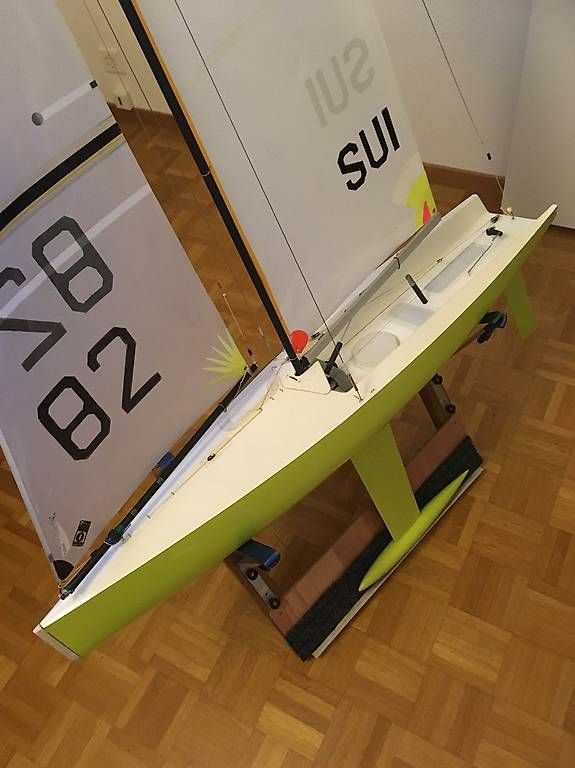 RC Modellbau: IOM Modellsegelboot mit viel Zusatzmaterial – Gebraucht aus Richterswil von Blue210 3