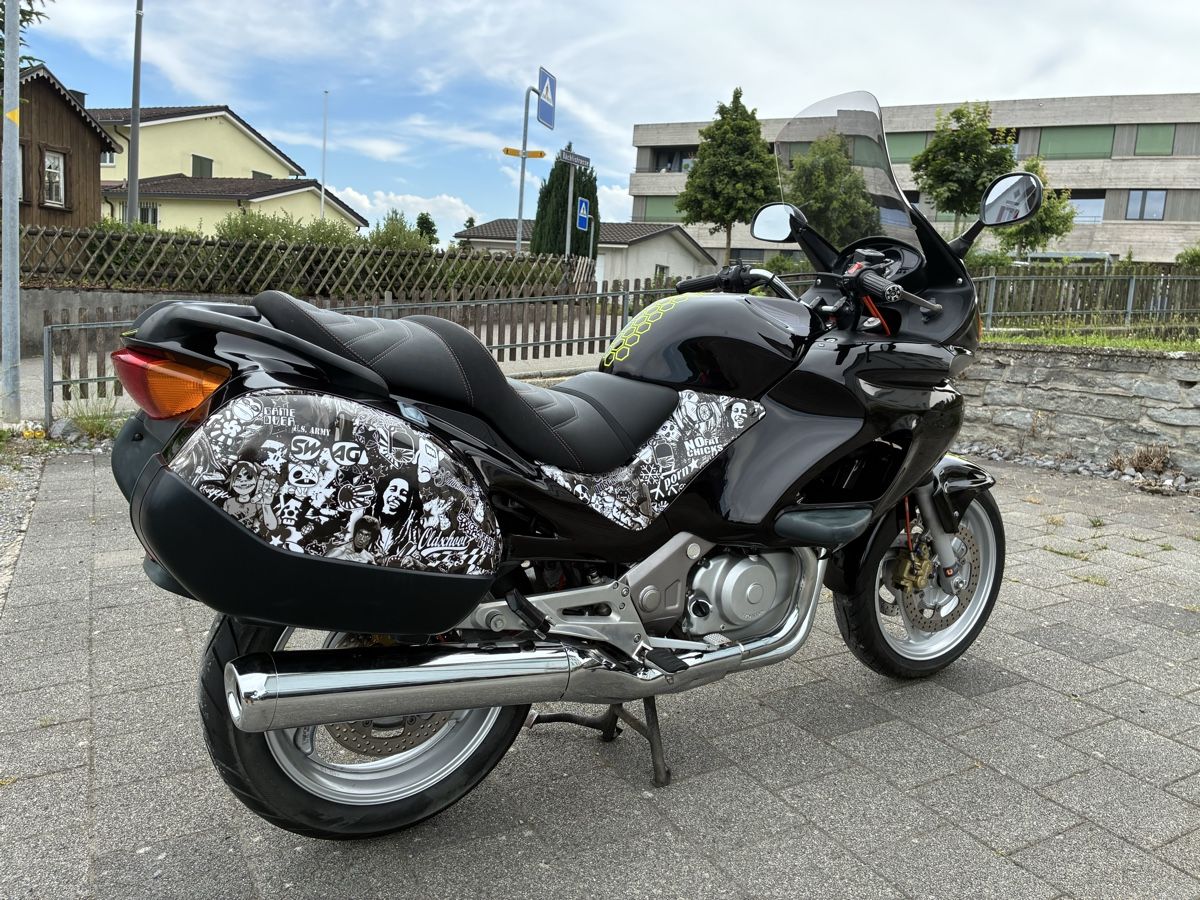 Honda Touring: Honda NT650V Deauville – Usato da Engelburg venduto da Pazo80 4