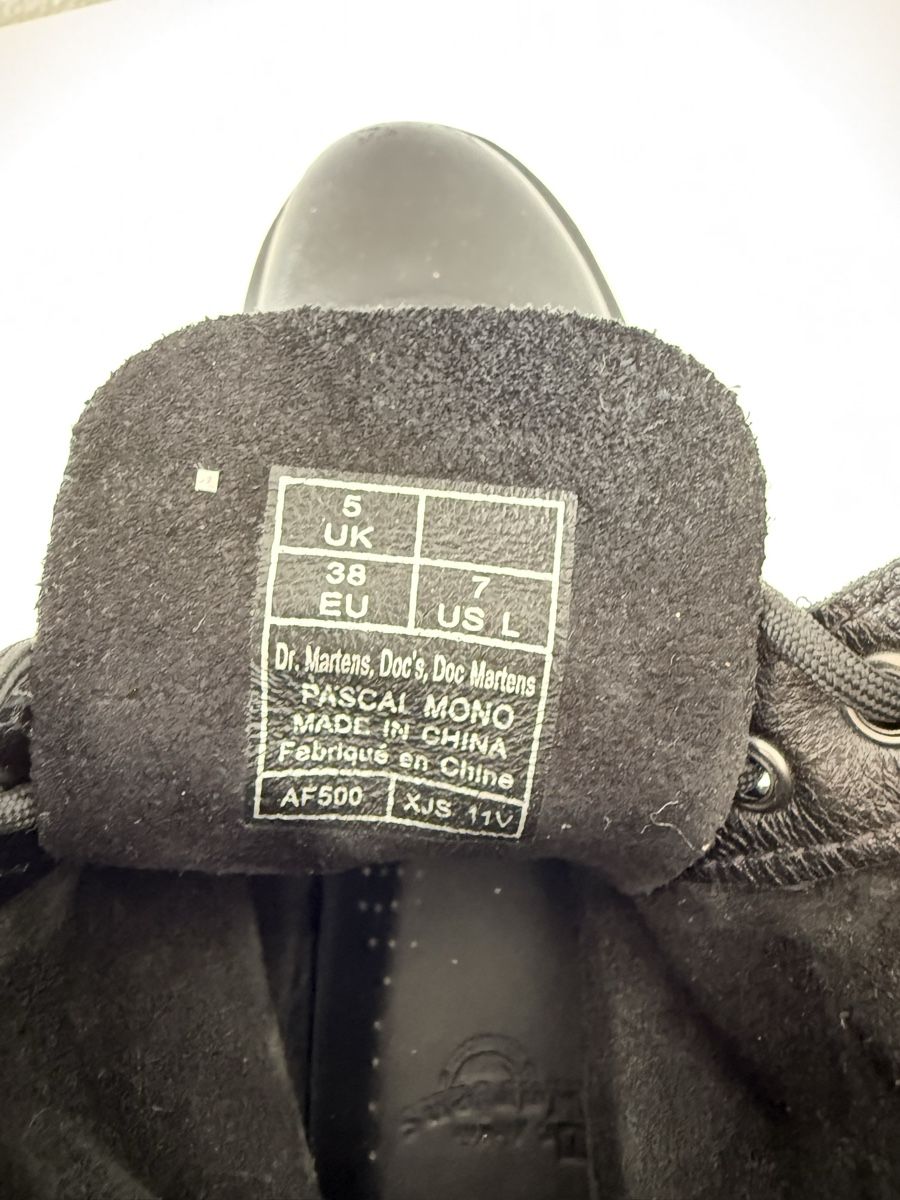 Dr. Martens Chaussures femmes: Dr. Martens, Pascal Mono (Frauen), Grösse 38 – Neuf (Voir description) à Biel/Bienne par jul_ghc6 2