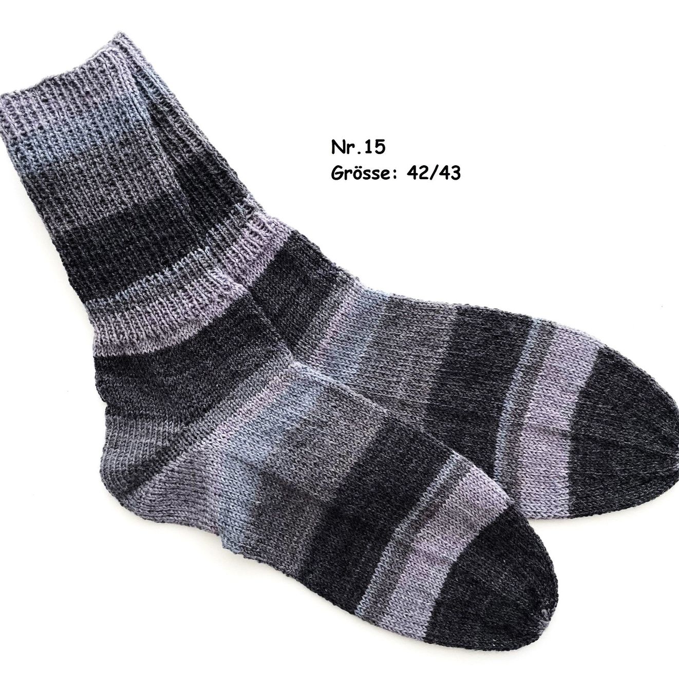 Chaussettes: Socken handgestrickt   Gr.42/43   Nr.15 – Neuf avec emballage d'origine à Täuffelen par wollness