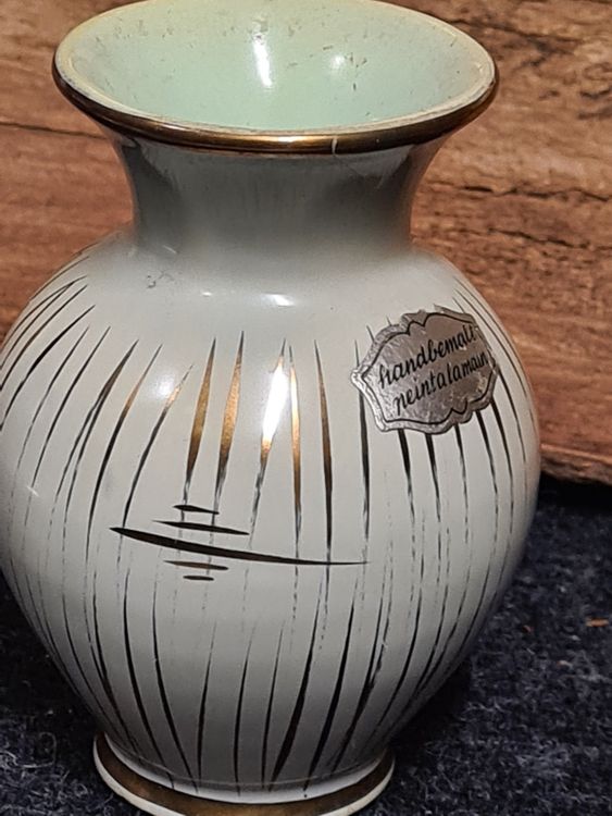 Kleine alte handbemalte Keramik Vase, 9 cm