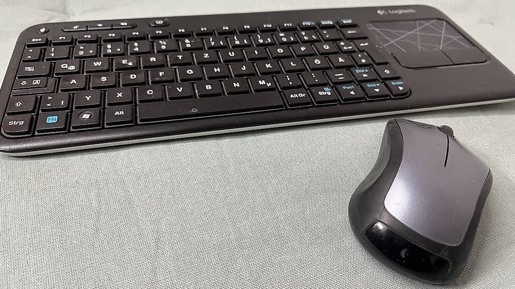 Tastaturen: Tastatur und Maus Logitech – Gebraucht aus Zürich von UTOE 2