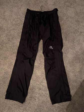 Mountain Equipment Pants black size S good condition