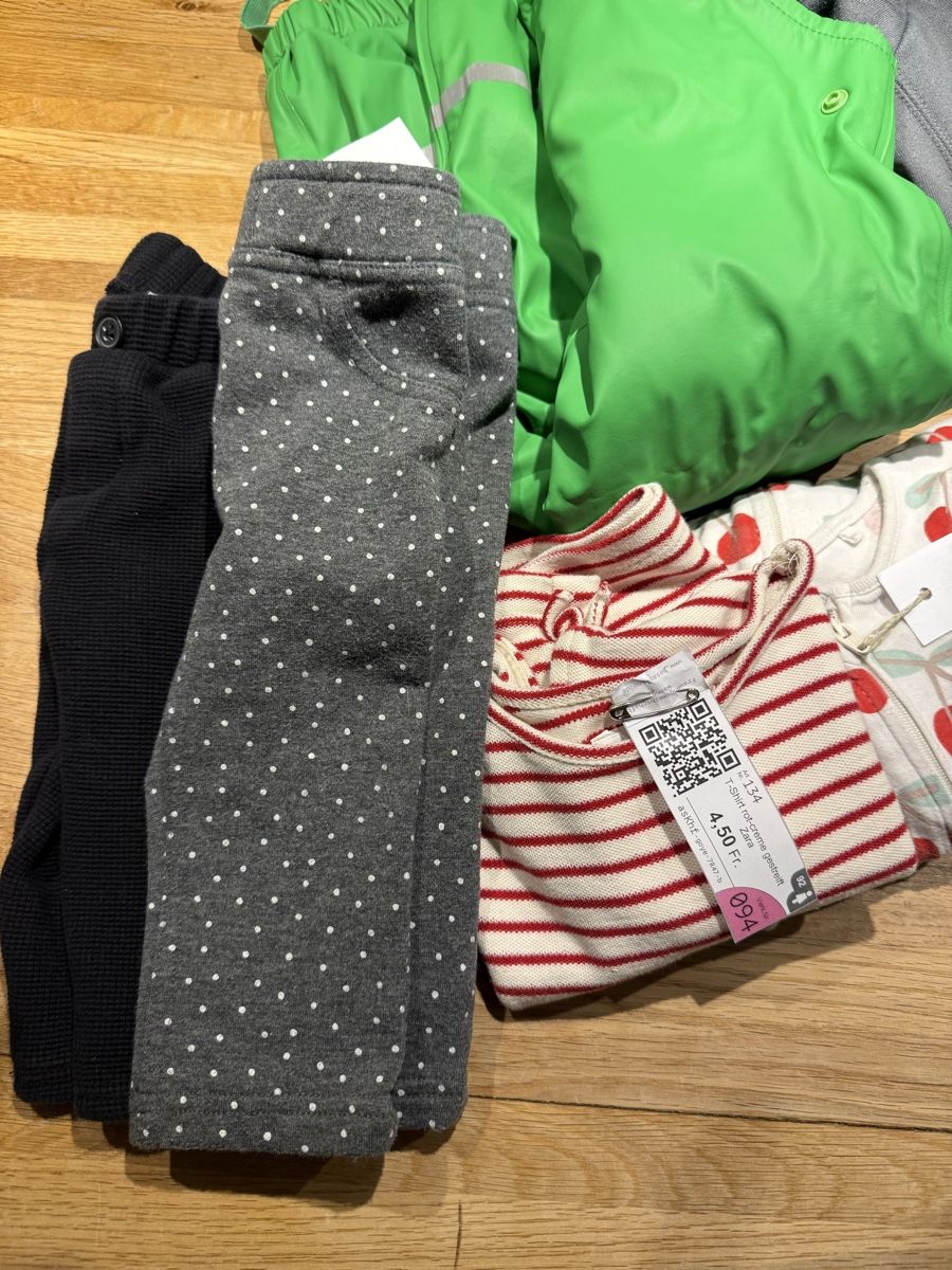 Lotti & Set di vestiti: Kleiderpaket Gr.86/92 – Usato da Sirnach venduto da sbe_pf8v 2