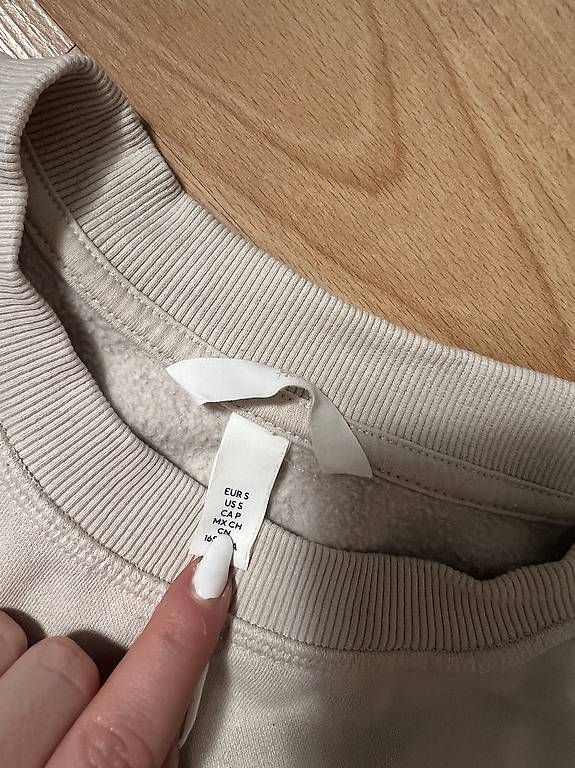 H&M Pullover & Sweatshirts: Pullover H&M – Gebraucht aus Tuggen von Tantas 1