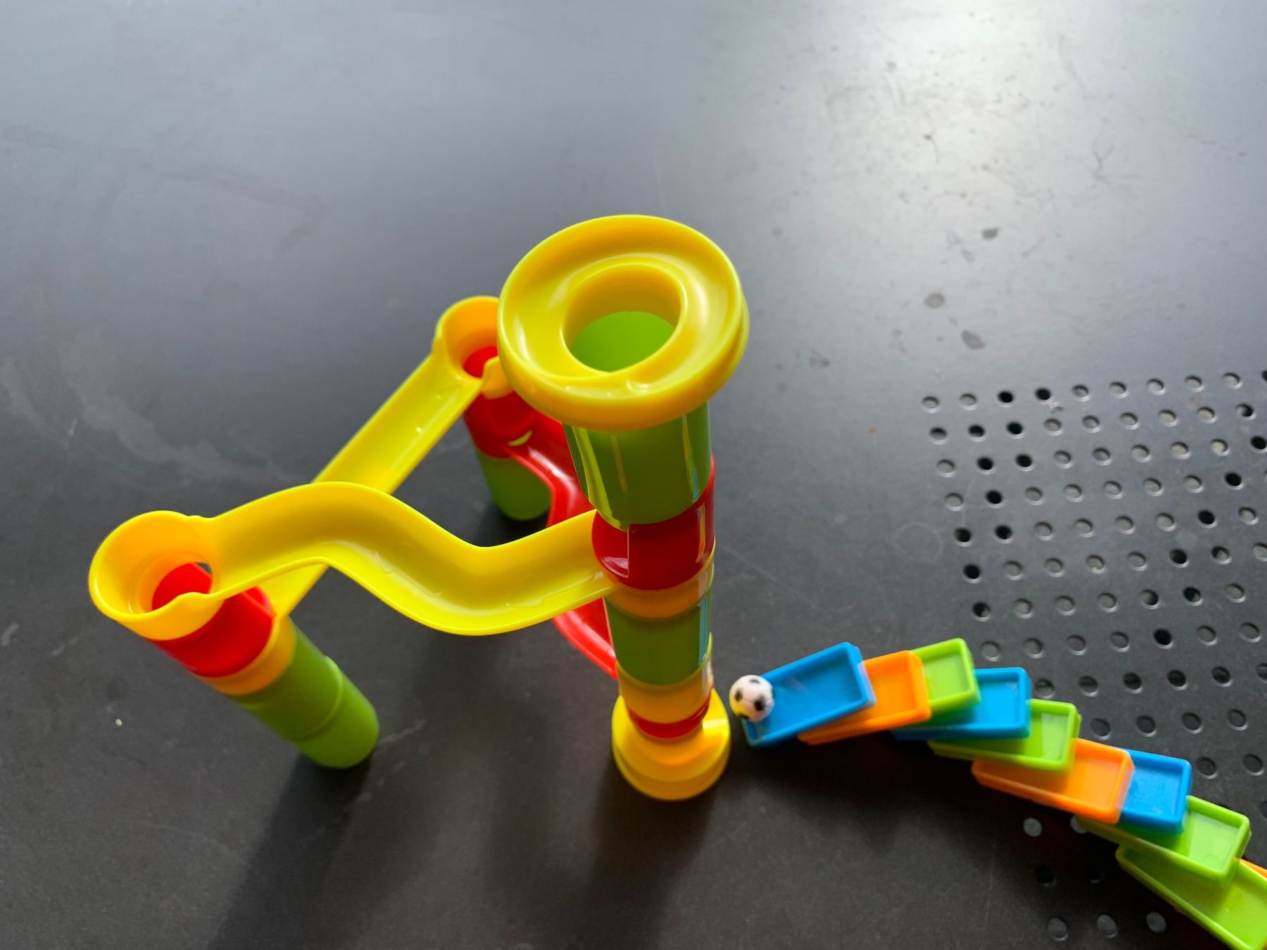 Spiele: World Domino Kugelbahn Kinder 6+ – Gebraucht aus Beromünster von msklef 2