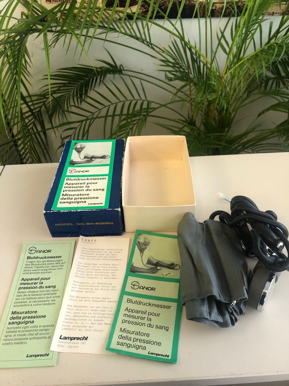 Attrezzature mediche: Blutdruckmessgerät Vintage ! – Usato da Brügg BE venduto da better14 2