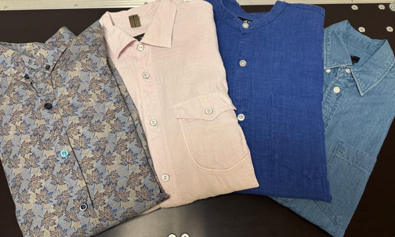 Chemises, T-shirts & Polos: Kleiderpaket Hemden, 4-teilig – D'occasion à Triesen par mal_97wr