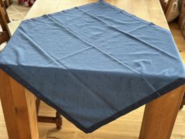 Tischdecke, blau mit Muster, Polyester, 90x90cm, Top Zustand