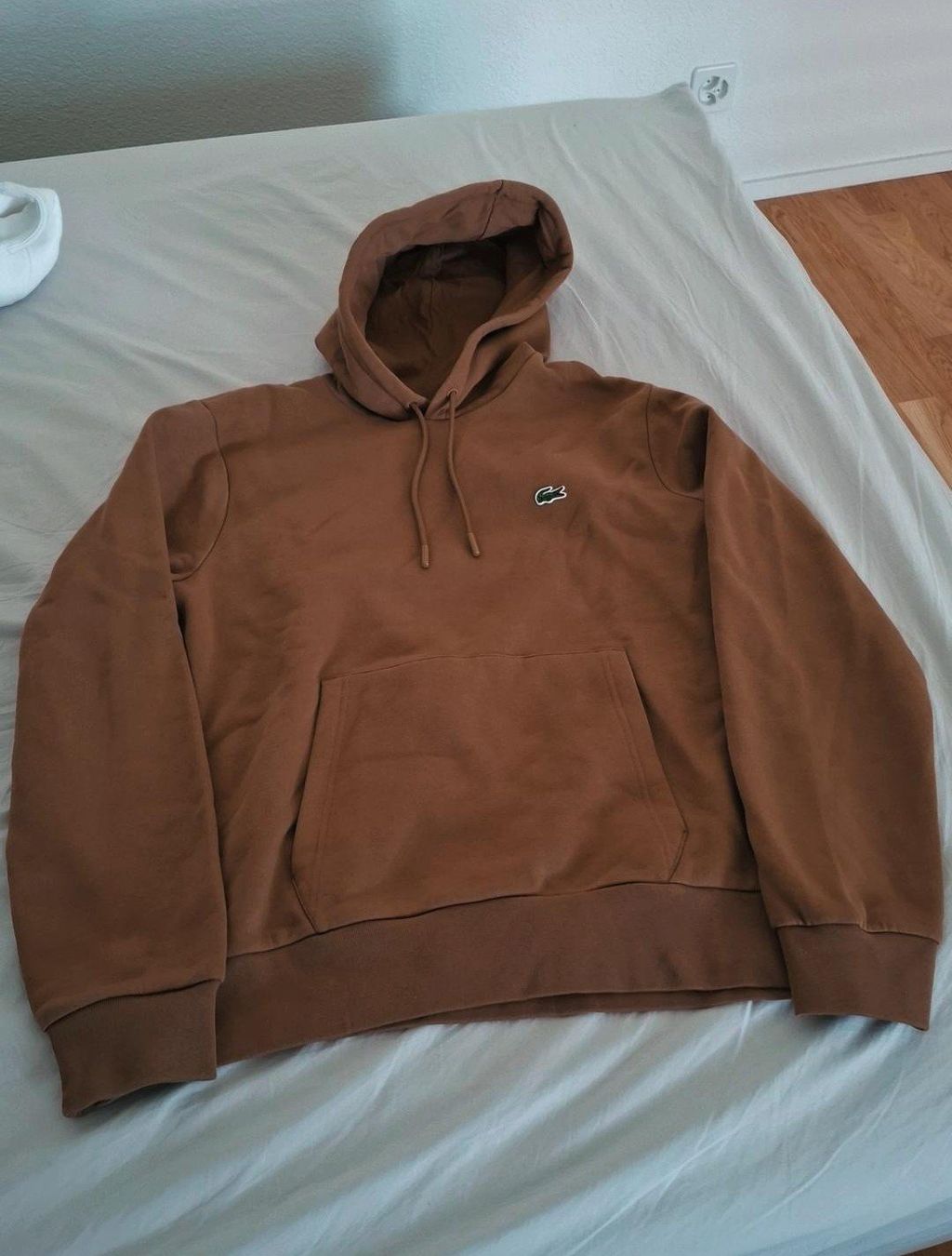 Maglioni & Felpe: Sweat Lacoste marron/beige - taille L – Usato da Biel/Bienne venduto da max_np9f