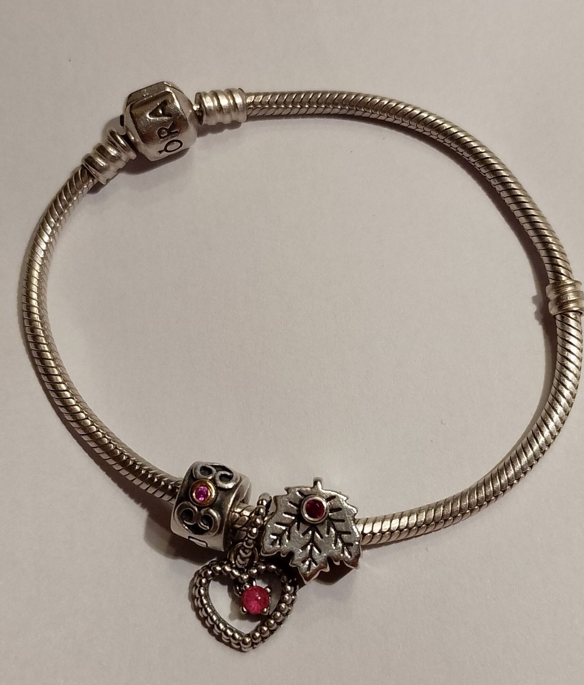 Pandora Bracciali & Braccialetti: Pandora Armband 19 cm mit Charm, Clip – Usato da Therwil venduto da col_m6rx