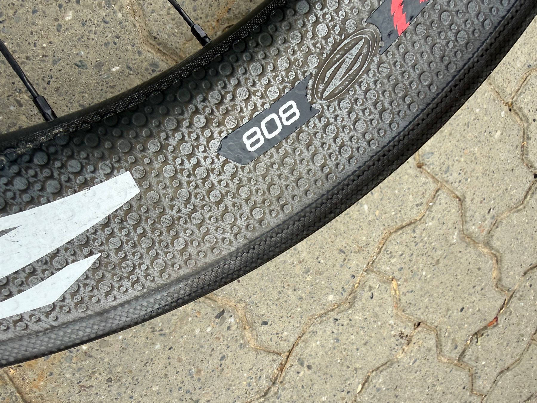 Zipp Ersatzteile: ZIPP Carbon Laufrad 80mm mit Kassette – Gebraucht aus Murten von Megacad0 1