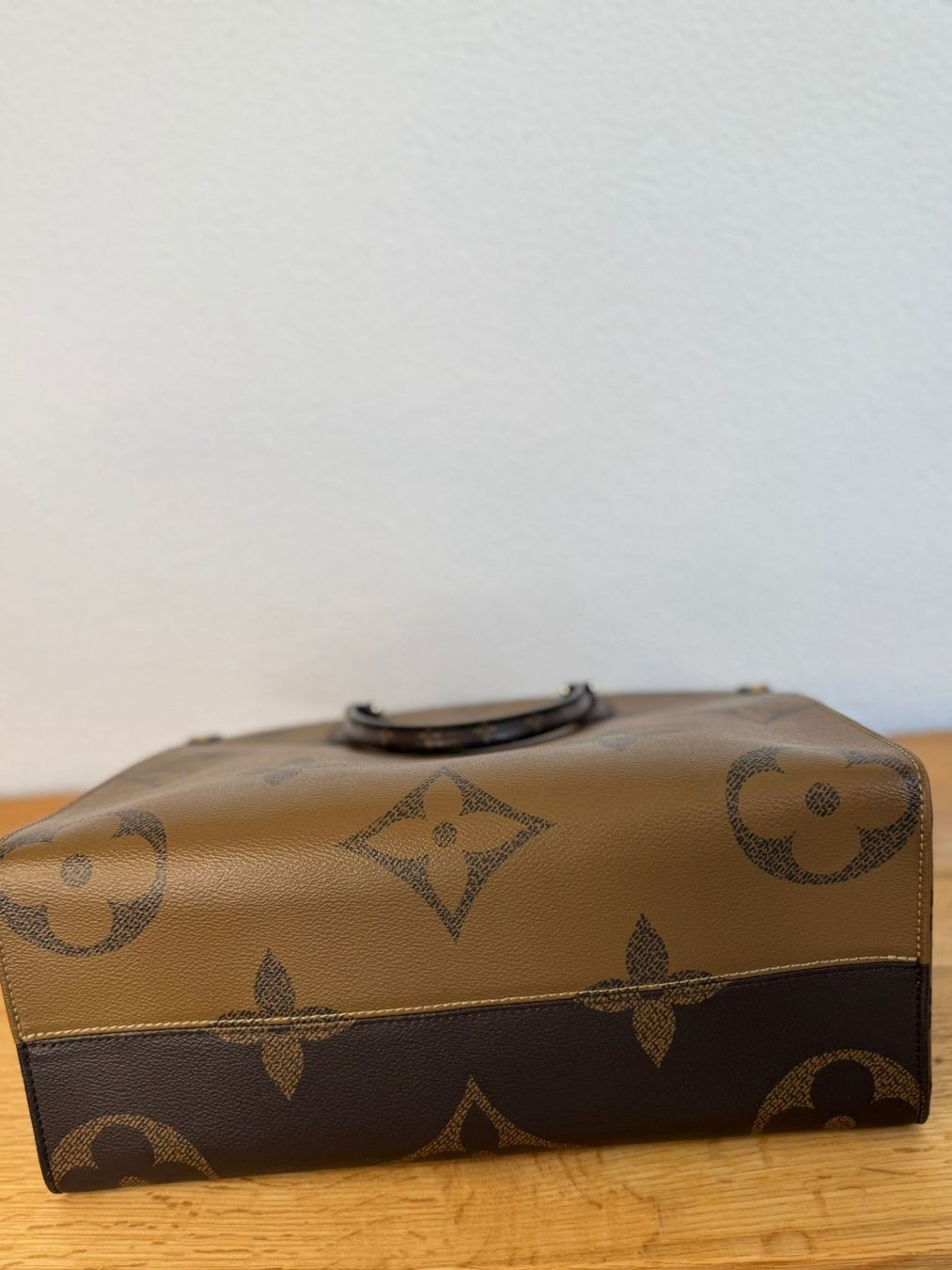 Louis Vuitton Borse da donna: Louis Vuitton OnTheGo MM – Nuovo (secondo la descrizione) da Oensingen venduto da TheBaggyClub 4