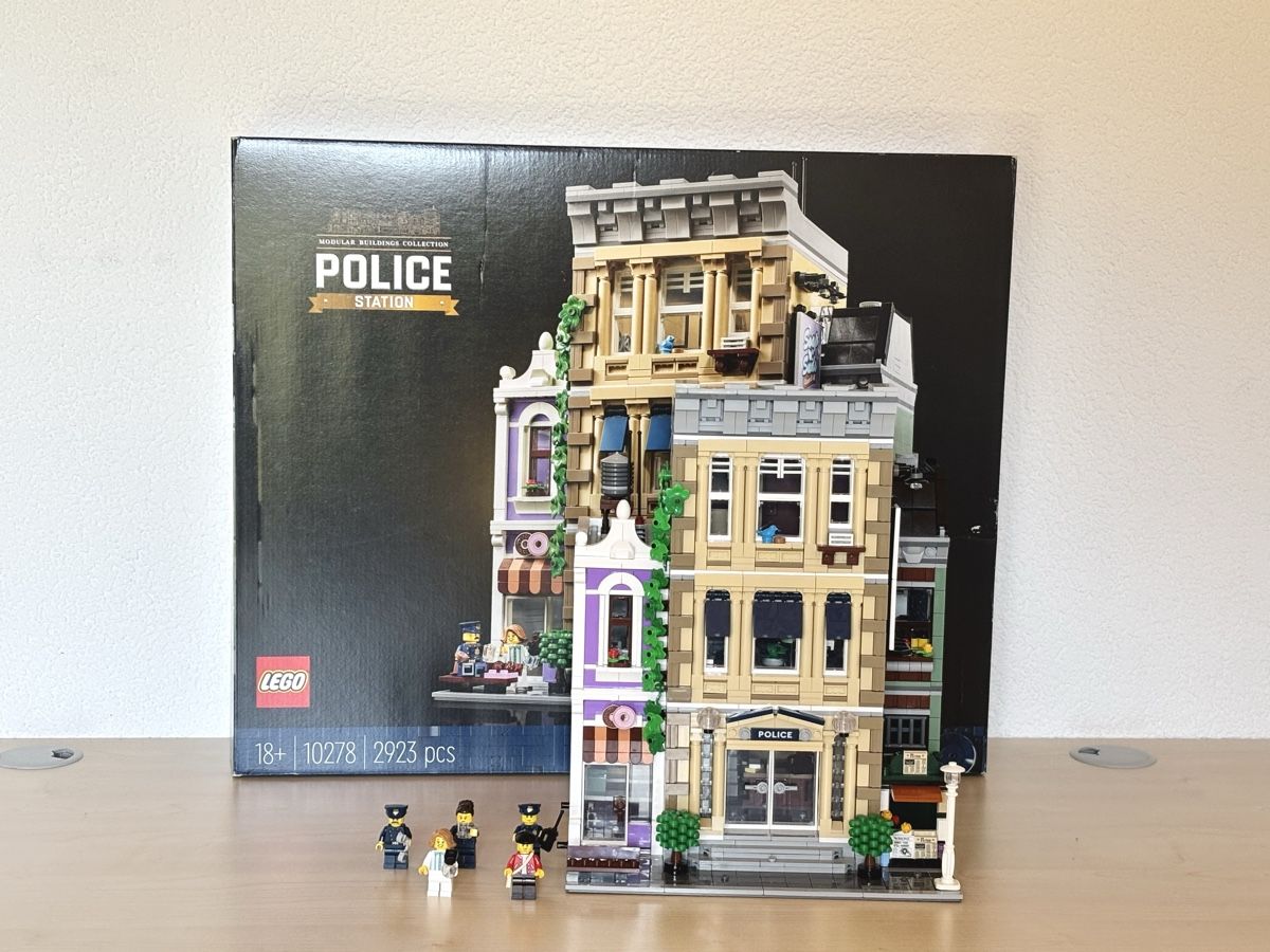 Lego Baukästen: LEGO Icons 10278 Polizeistation mit Schachtel – Gebraucht aus Frutigen von TechMerchant 1