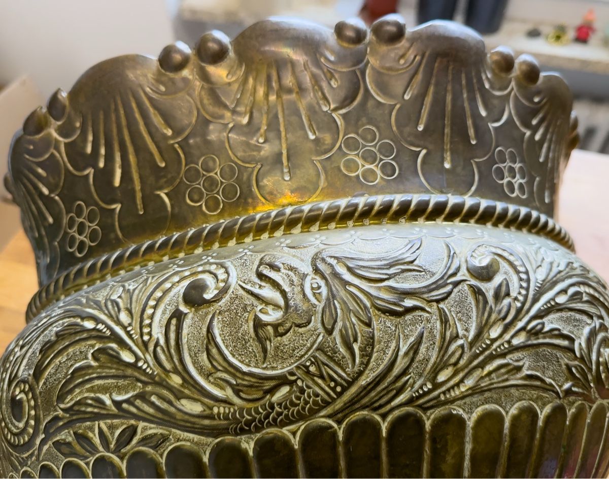 Blumentöpfe: Vintage Messing Jardinière mit Löwenköpfen – Gebraucht aus Zürich von stevocem 7