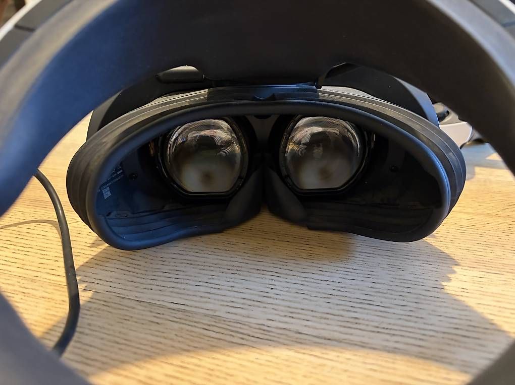 Sony VR Brille: Sony PlayStation VR2 + 2 Sense Controller – Gebraucht aus Allschwil von fre_8dtt 3