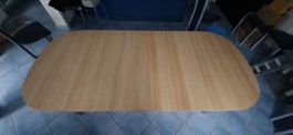 Table en bois clair ovale 4 rallonges