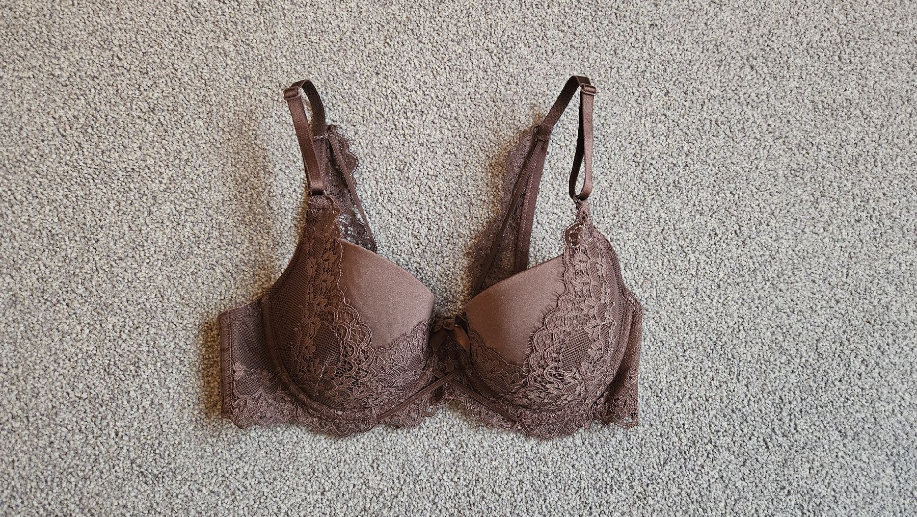Hunkemöller Altra biancheria intima: Hunkemöller BH 75C – Usato da Sax venduto da Kieselstei
