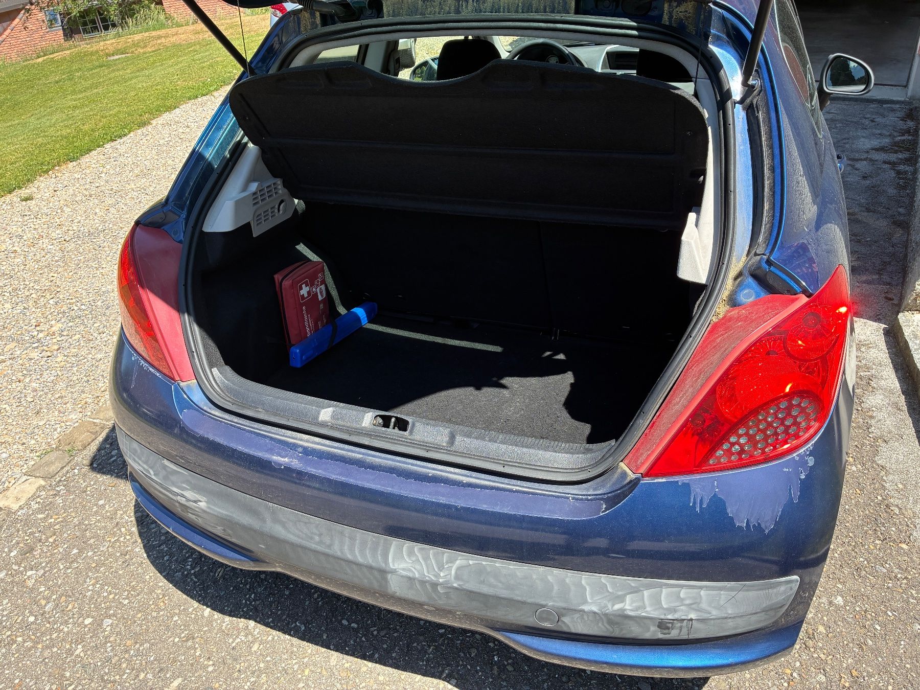 Peugeot Autos: Peugeot 207 1.4 16V – Gebraucht aus Brunnadern von rico.bodmer 4